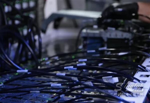 1772616190126532.jpg Shell-and-Asperitas-renew-immersion-cooling-partnership-729x504(1).jpg