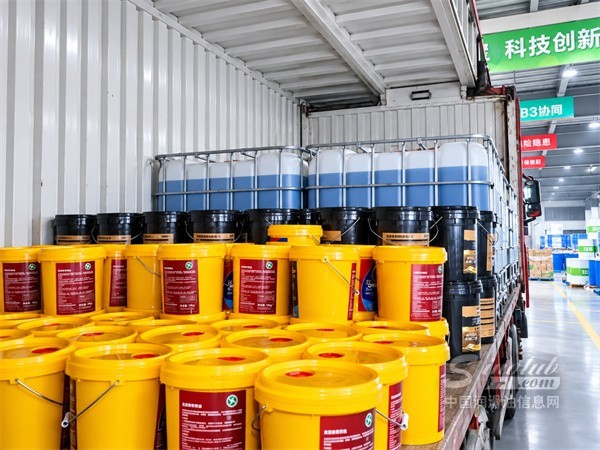 【龙蟠科技】再传捷报！龙蟠多类润滑油、冷却液产品启程非洲