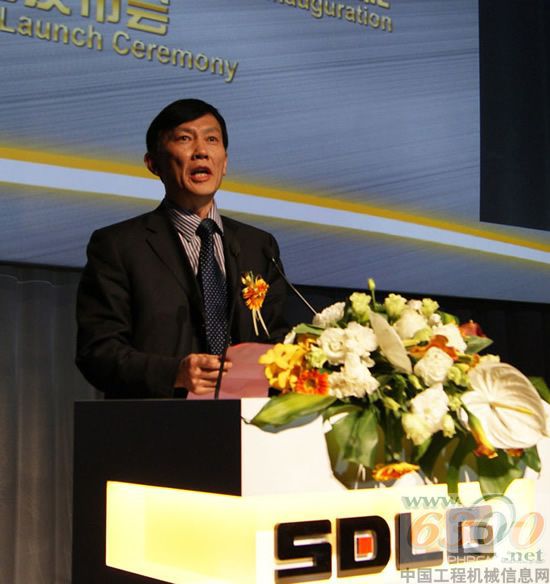 山东临工,两万台挖掘机生产基地