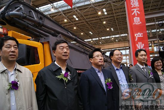 三一重工,世界最长臂架泵车
