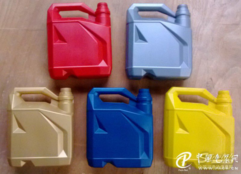 机油瓶包装变型 不再做拖油瓶