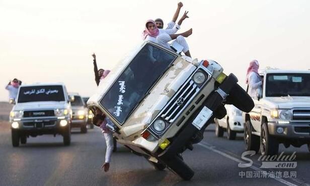 “沙特阿美”一秒蒸发5000亿美元?靠原油吃饭的国家彻底完了