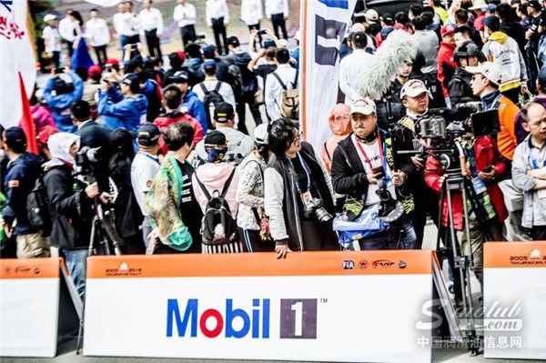 2018环塔(国际)汽车拉力赛现场