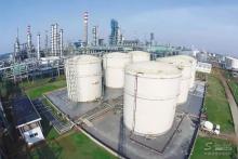 基础油：未来多套装置投产 市场供应压力加