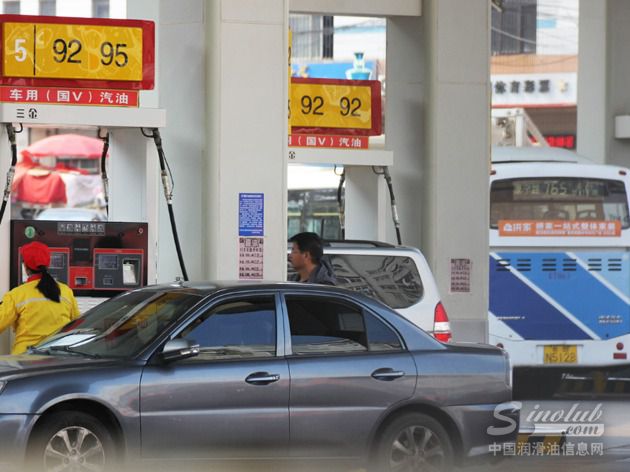 油价上涨业绩猛增 “两桶油”接连“瞄上”新能源产业