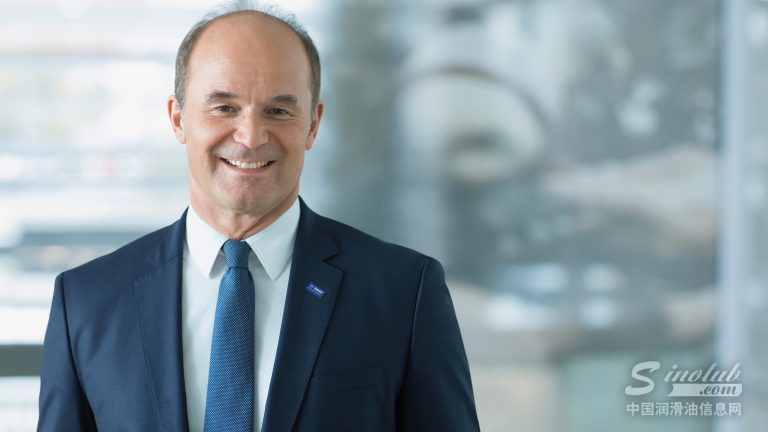 巴斯夫欧洲公司执行董事会主席兼*技术官薄睦乐博士(Martin Brudermüller)