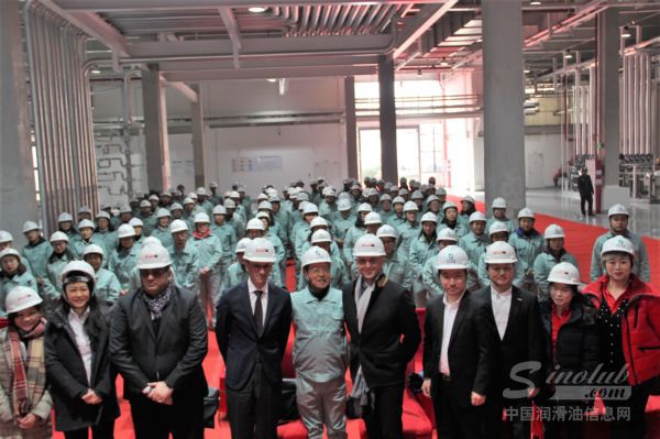 MOTUL与江苏东方能源全体员工合影