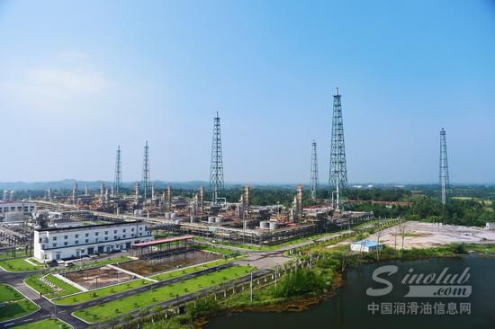 我国迄今为止发现的单体规模最大的海相碳酸盐岩整装气藏——磨溪区块龙王庙组气藏