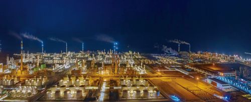 超大炼化项目全面投产 恒力股份迎来业绩爆发