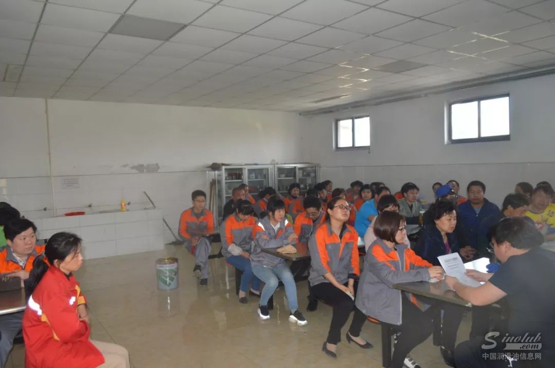 金球石化组织企业相关人员开展消防安全教育培训