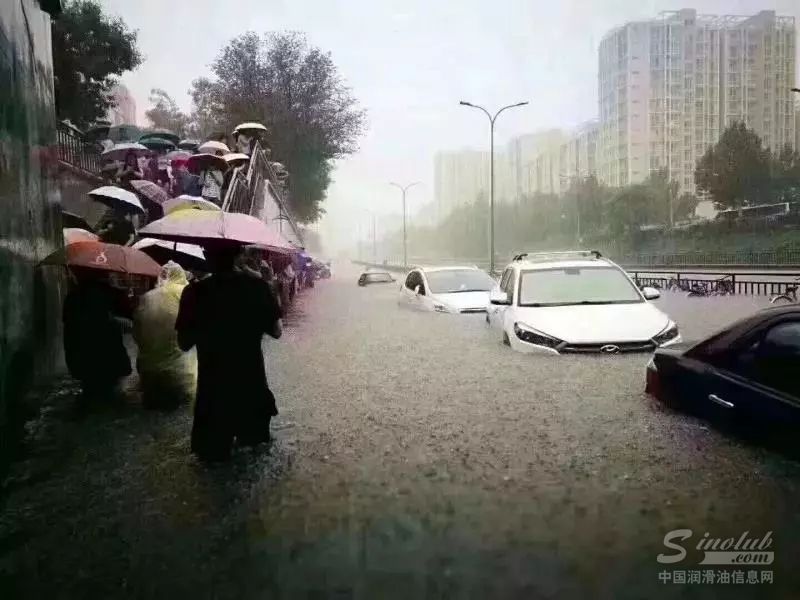 暴雨天气如何安全涉水行车？请收下这个安全