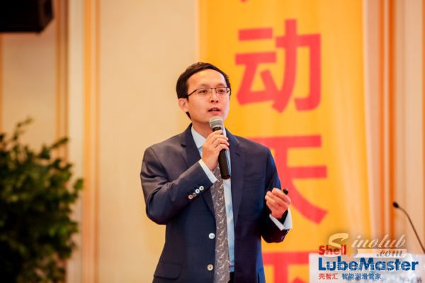 壳牌工业润滑油销售总监杨搏开场致辞