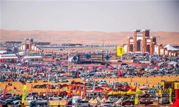 为阿拉善英雄会加油!跟随统一,尽享大漠豪情