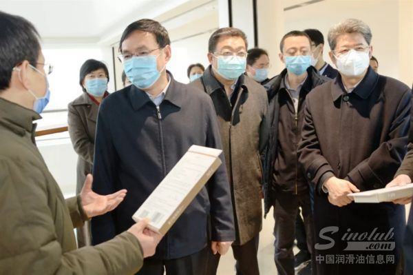 中国石化董事长亲自出马落实百万只口罩产能