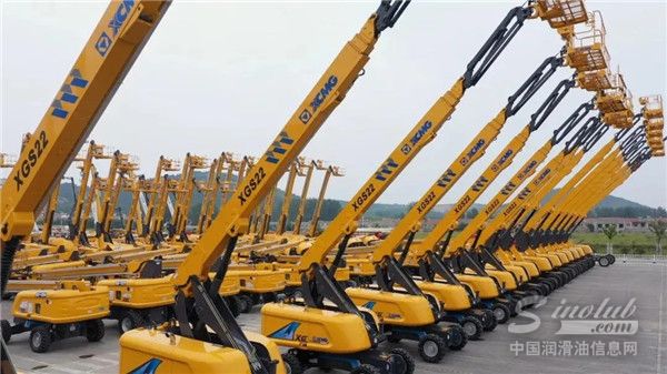 高空作业平台：1至8月份累计销售68946台，