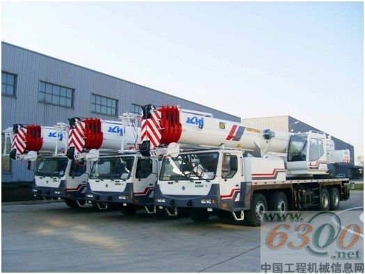 京城重工 汽车起重机 发车仪式