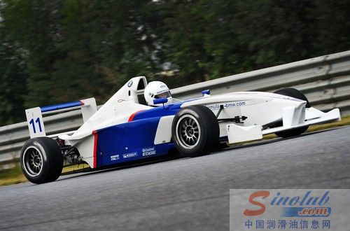 嘉实多鼎力支持BMW精英驾驶培训