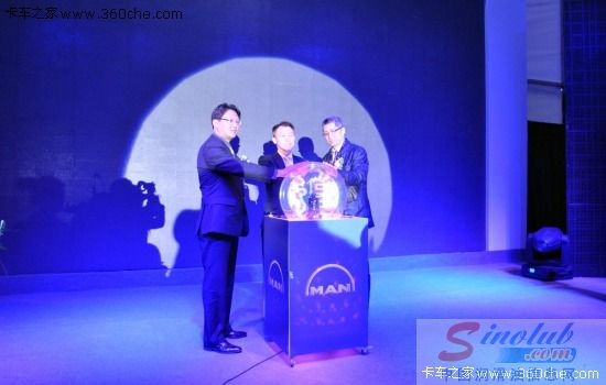 嘉实多助力曼恩开启'2012高效驾驶活动'