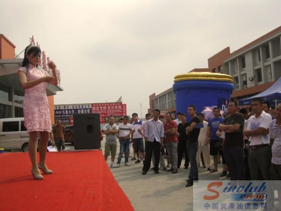 领跑中国·2012德乐卡车全国巡展