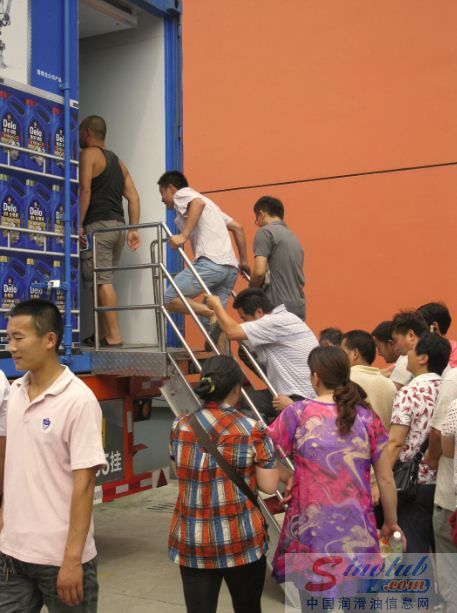 领跑中国·2012德乐卡车全国巡展活动