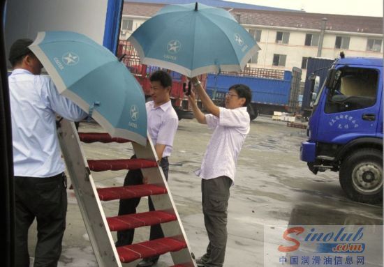 领跑中国·2012德乐卡车全国巡展活动