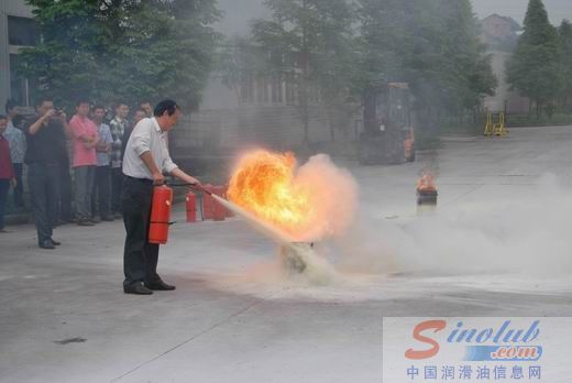 总指挥亲自上阵