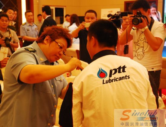 同舟化工PTT润滑油部商务总监何波先生