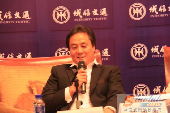 力达士润滑油 董事长艾雅康