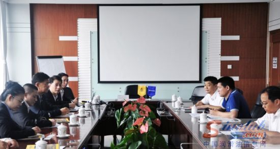 泰国PTT润滑油高层 临工