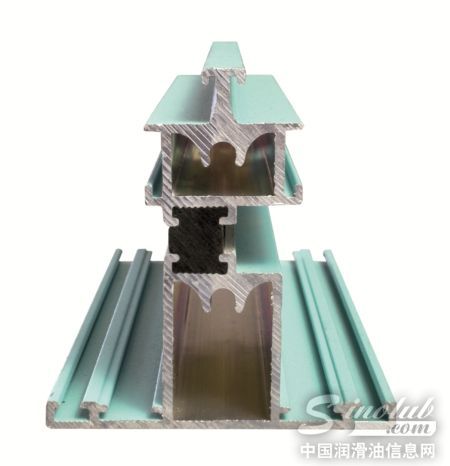 巴斯夫展示节能的窗户隔热用聚氨酯解决方案