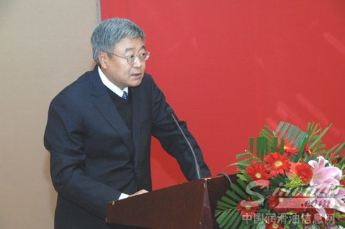 中国中煤能源股份公司副总裁牛建华