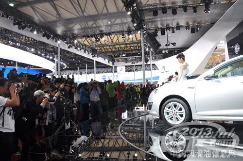 第十五届上海国际汽车展览会拉开大幕
