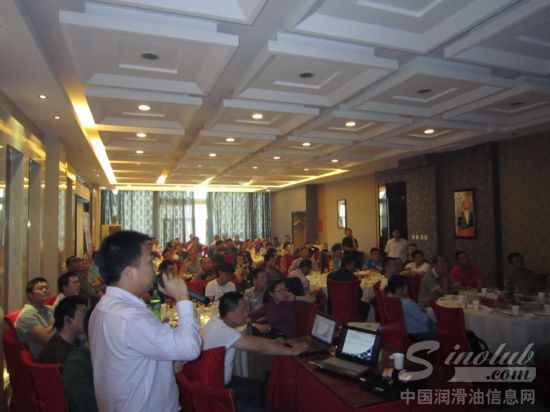 美国拉力润滑油技术交流会议在新疆召开
