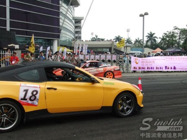 奥体漂移赛 中为润滑油