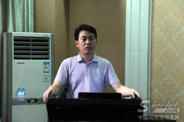 东风嘉实多 副总经理陈信东