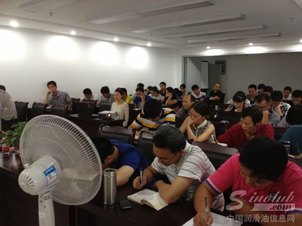 润滑油界专家高晓阳