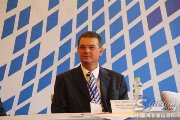 路博润公司董事长、总裁兼首席执行官James L. Hambrick