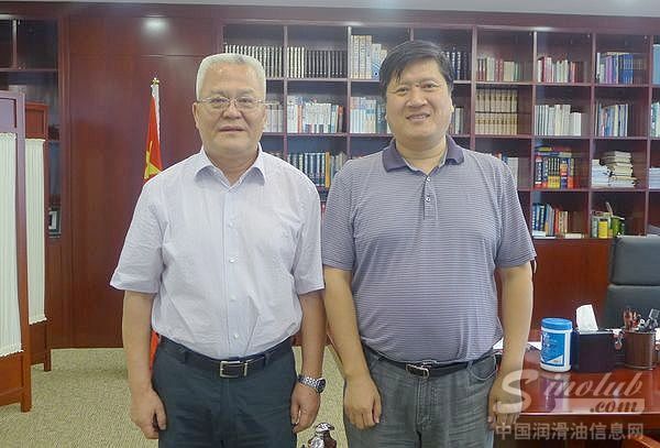 中国石油天然气集团公司董事长周吉平会见王建利书记