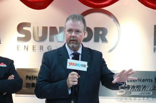 加拿大石油润滑油公司总裁Mr. R.Howard McIntyre