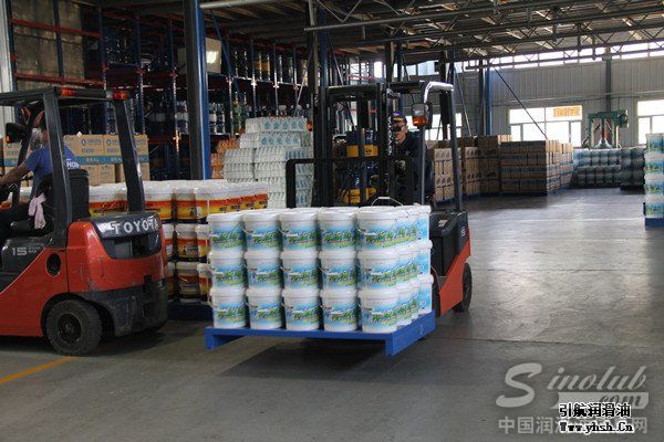 引航冰驰防冻液 单月销量超千吨