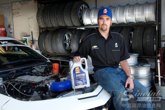 美国漂移大赛冠军车手康拉