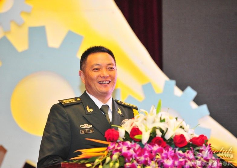 我国著名的润滑油专家,博士生导师。享受国务院特殊津贴。中国超长寿命发动机研究的学科带头人。中国人民解放军后勤工程学院教授。陈立功(先生)