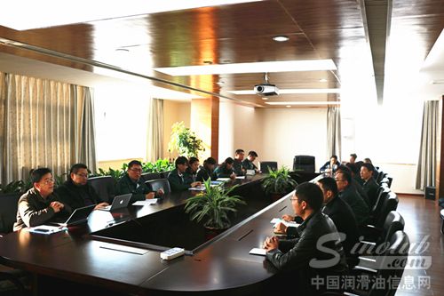 康普顿外审会议