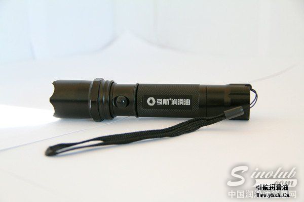 引航强光手电