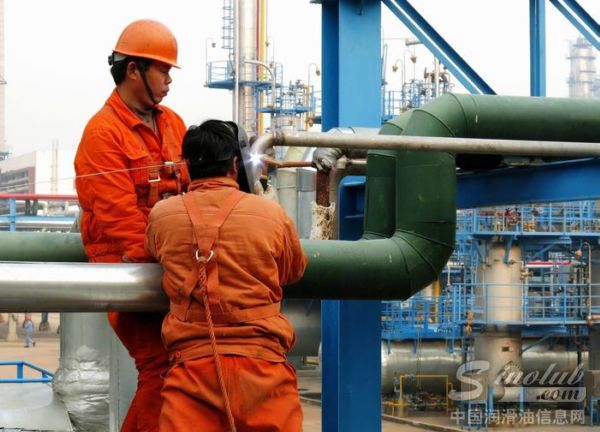 应用油雾润滑新工艺