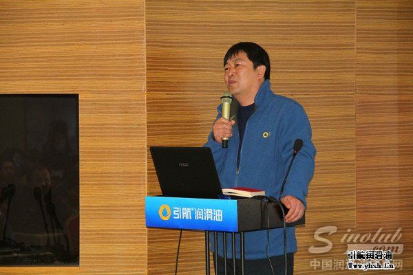 引航石化总经理周忠诚