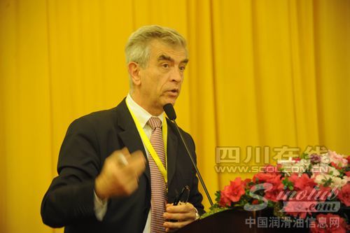 意大利化学专家斯凯蒂诺(Angel Schettino)