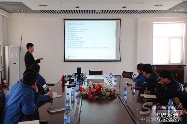 美国雅富顿来引航参观交流