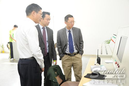 路博润亚太高管至康普顿进行技术交流