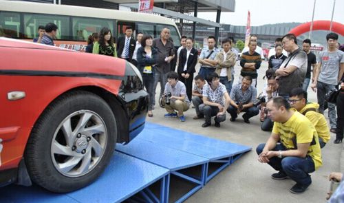 威力狮无机油实车实验万里行活动圆满收官